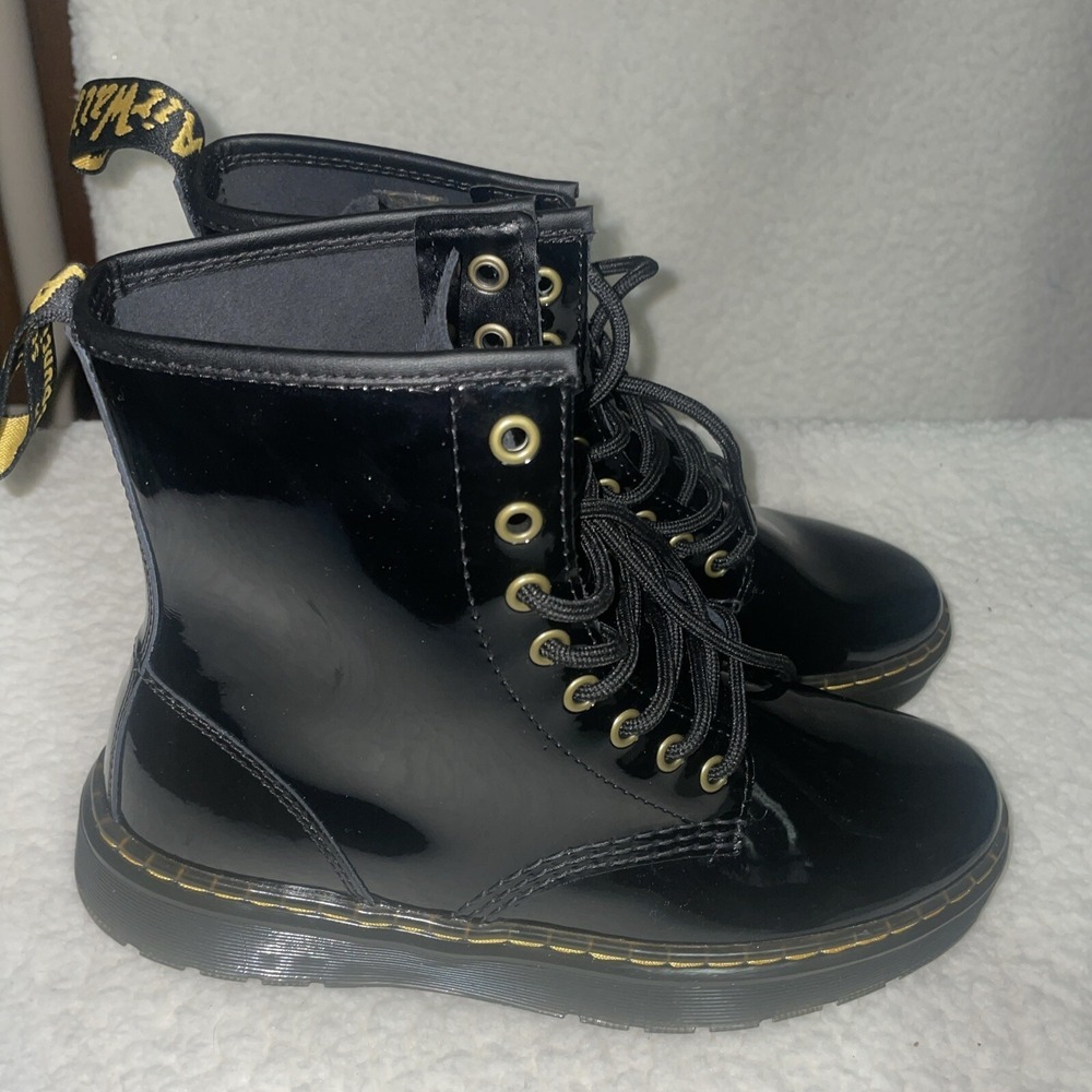 Dr. Doc Martens Zavala Women's 8 Men's 7 Lace Up Boots Black‎ Leather Size EU 39